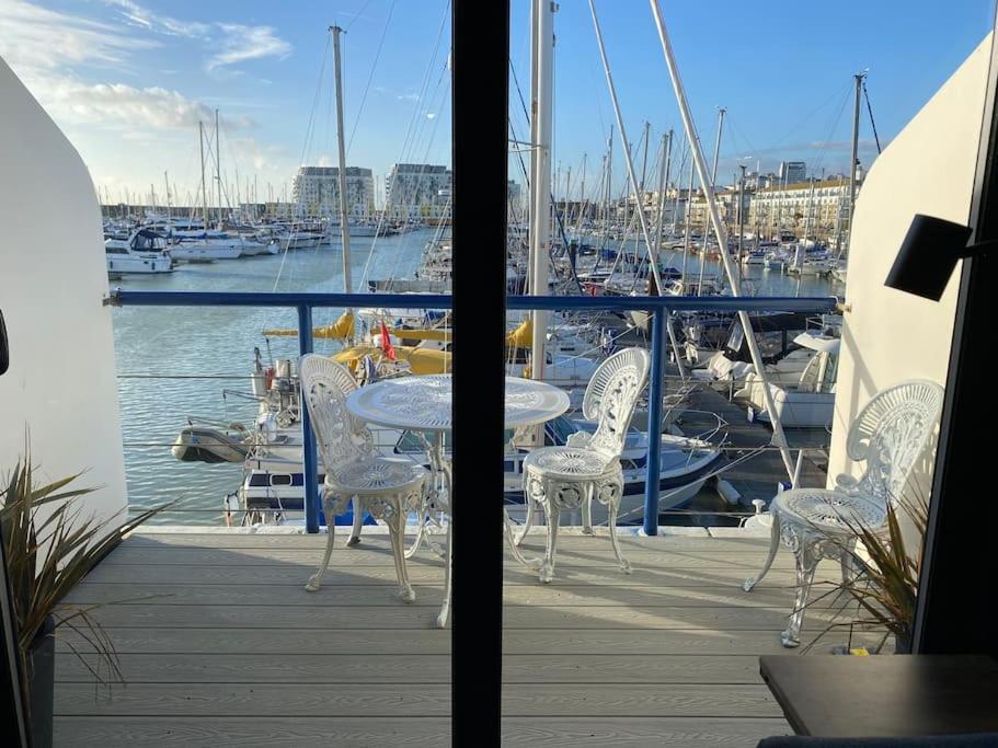 Seascape - Floating Home At Brighton Marina With Free Parking ภายนอก รูปภาพ